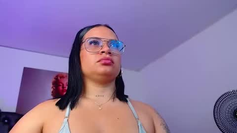 Snapshot of taliana36 chatting on February 10, 2025, 1:01 pm taliana36 online show from February 10, 2025, 1:01 pm