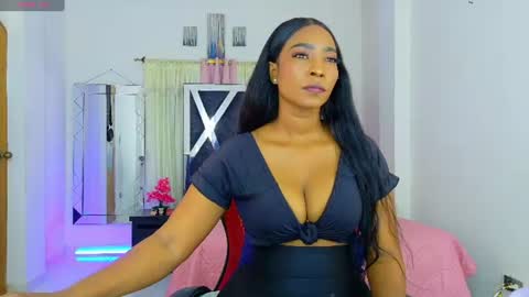 Snapshot of talianamoreno chatting on July 16, 2026, 2:50 am taliana modelo independiente online show from July 16, 2026, 2:50 am
