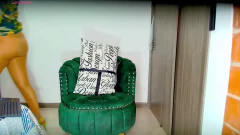 talianaprada_ online show from February 9, 2026, 11:09 pm