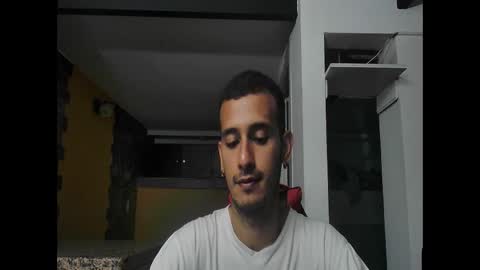 Snapshot of talktome4 chatting on May 13, 2026, 1:58 am talktome4 online show from May 13, 2026, 1:58 am