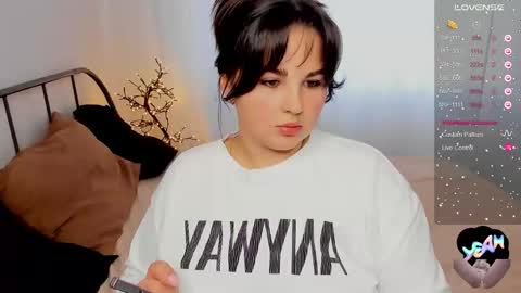 Snapshot of talla_la chatting on October 29, 2025, 12:51 pm Talla online show from October 29, 2025, 12:51 pm