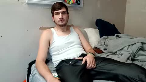 tallerandhandsomer online show from November 16, 2025, 8:20 am