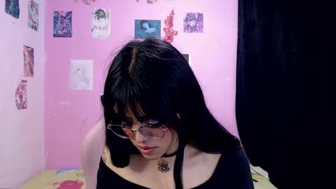 Alejandra Independent model online show from February 26, 2025, 8:15 am