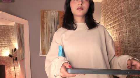 Tami  online show from January 15, 2025, 12:04 pm