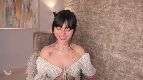 Tami  online show from February 10, 2025, 3:32 pm
