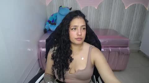 Tamara online show from November 19, 2025, 2:33 am