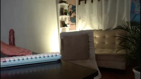 Snapshot of tamara_daniels chatting on February 10, 2025, 2:30 am Tamara online show from February 10, 2025, 2:30 am