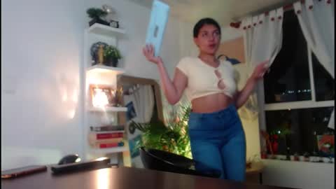 Snapshot of tamara_daniels chatting on March 3, 2025, 2:58 am Tamara online show from March 3, 2025, 2:58 am