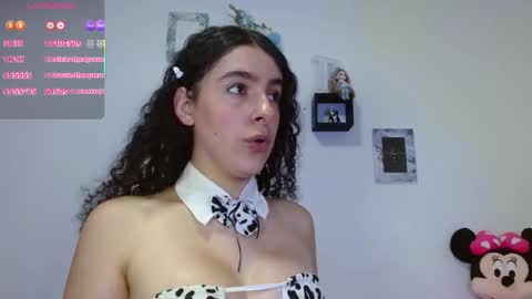 Snapshot of tamara_lemick chatting on October 21, 2025, 3:35 pm Tamara Lemick online show from October 21, 2025, 3:35 pm