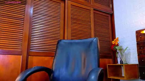 Snapshot of tamara_sanz1 chatting on October 29, 2025, 10:06 am    online show from October 29, 2025, 10:06 am