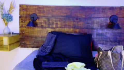 Snapshot of tamara_sanz1 chatting on April 7, 2026, 10:05 am online show from April 7, 2026, 10:05 am