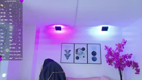 Snapshot of tamara_slimx chatting on June 18, 2026, 3:29 am Tamara online show from June 18, 2026, 3:29 am