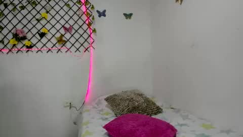 Snapshot of tamidesire chatting on April 14, 2026, 6:58 pm TamiDesire online show from April 14, 2026, 6:58 pm