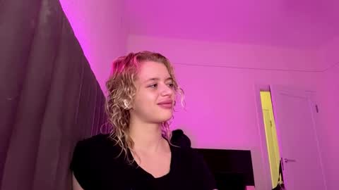 Stacy online show from November 5, 2025, 7:30 am