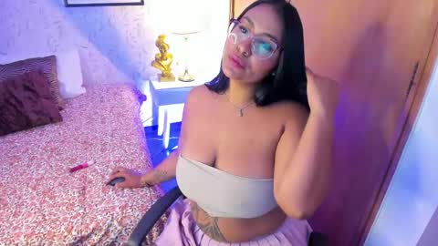 Snapshot of tammara_brm chatting on May 11, 2026, 2:45 pm Tammara online show from May 11, 2026, 2:45 pm