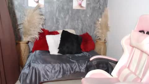 tammycooperr online show from February 2, 2025, 9:19 am