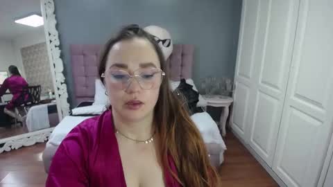 Snapshot of tammyparker_ chatting on September 18, 2025, 4:47 am Tammara  online show from September 18, 2025, 4:47 am