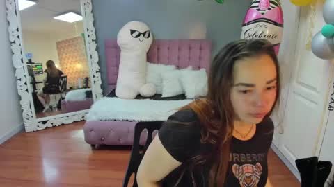 Snapshot of tammyparker_ chatting on October 1, 2025, 3:01 am Tammara  online show from October 1, 2025, 3:01 am