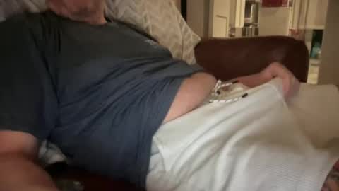 Snapshot of tampabatorbro chatting on December 3, 2025, 11:47 pm tampabatorbro online show from December 3, 2025, 11:47 pm