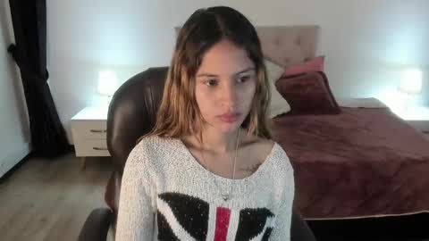 Snapshot of tamy_edwards chatting on September 21, 2025, 11:45 am Tamy  online show from September 21, 2025, 11:45 am