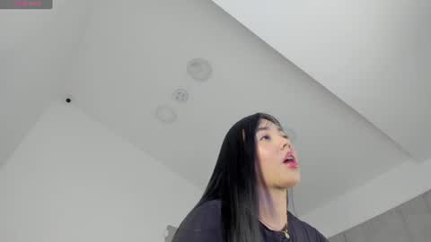 Tamy Leen online show from June 24, 2026, 10:03 am