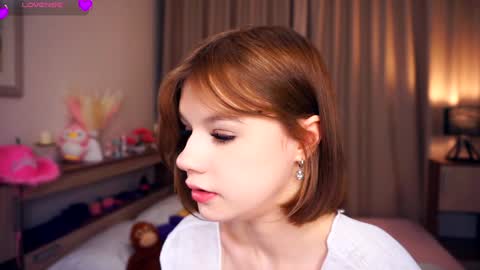 Leila night Mia day online show from February 7, 2025, 7:49 pm