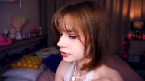Leila night Mia day online show from March 11, 2025, 7:36 pm