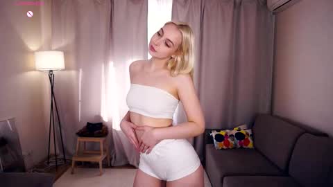 Leila night Mia day online show from September 9, 2025, 5:51 am