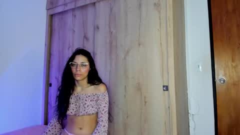 tania06 online show from September 26, 2025, 2:10 pm