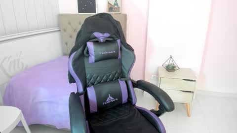 Tania  online show from October 28, 2025, 2:31 pm