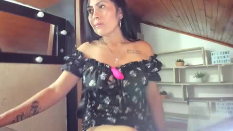 tania online show from February 1, 2025, 7:44 pm