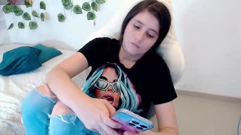 Snapshot of taniadevil_69 chatting on March 27, 2026, 7:24 pm Tania online show from March 27, 2026, 7:24 pm