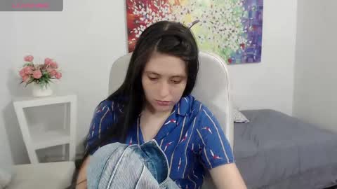 Tania  online show from May 6, 2026, 7:41 pm