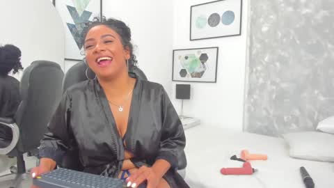 Tanisha online show from February 17, 2025, 4:48 pm
