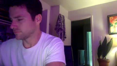 Dr. Love online show from November 9, 2025, 3:38 am