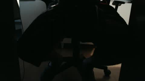 Snapshot of tap_b chatting on April 27, 2026, 7:01 pm Patrick online show from April 27, 2026, 7:01 pm