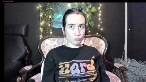 Snapshot of tara_joi chatting on January 8, 2025, 6:31 pm Tara online show from January 8, 2025, 6:31 pm