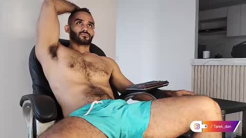 Snapshot of tarek_dan chatting on February 28, 2025, 11:25 am Tarek online show from February 28, 2025, 11:25 am