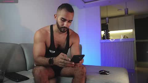 Snapshot of tarek_dan chatting on September 11, 2025, 8:20 pm Tarek online show from September 11, 2025, 8:20 pm