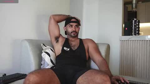 Snapshot of tarek_dan chatting on September 29, 2025, 7:51 pm Tarek online show from September 29, 2025, 7:51 pm