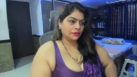 Snapshot of tarivishu23 chatting on January 13, 2025, 2:39 am tarivishu23 online show from January 13, 2025, 2:39 am