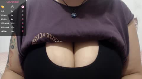 Snapshot of tarrant_ chatting on March 10, 2025, 2:28 am tarrant_ online show from March 10, 2025, 2:28 am