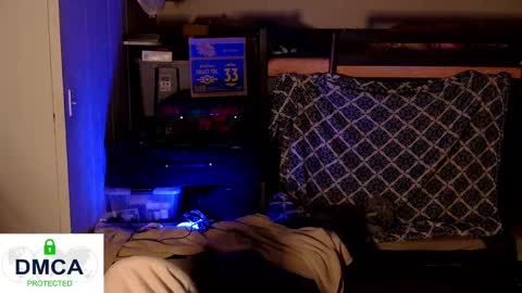 Snapshot of tashakai chatting on December 19, 2024, 4:13 pm TashaKai online show from December 19, 2024, 4:13 pm