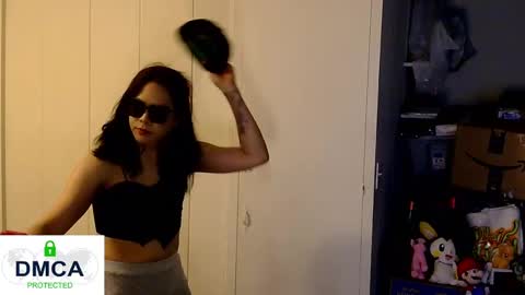 Snapshot of tashakai chatting on January 16, 2025, 3:46 pm TashaKai online show from January 16, 2025, 3:46 pm