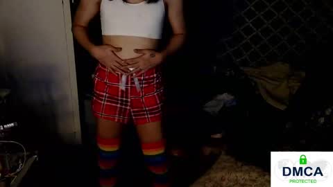 Snapshot of tashakai chatting on February 17, 2025, 11:23 am TashaKai online show from February 17, 2025, 11:23 am