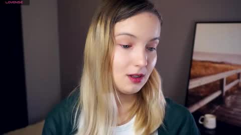 Snapshot of tashinapetitto chatting on September 24, 2025, 6:39 am Your Ressie online show from September 24, 2025, 6:39 am