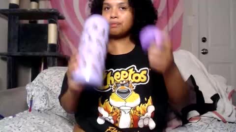 Snapshot of tasteekitty chatting on October 30, 2025, 5:09 am Tastee Kitty online show from October 30, 2025, 5:09 am