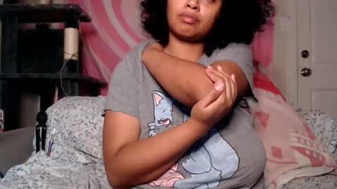 Snapshot of tasteekitty chatting on November 2, 2025, 9:00 am Tastee Kitty online show from November 2, 2025, 9:00 am