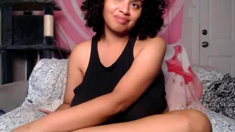 Snapshot of tasteekitty chatting on November 4, 2025, 7:07 am Tastee Kitty online show from November 4, 2025, 7:07 am