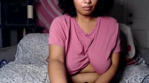 Snapshot of tasteekitty chatting on November 23, 2025, 8:36 am Tastee Kitty online show from November 23, 2025, 8:36 am